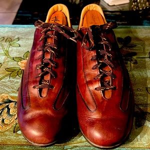 Allen Edmonds leather sneaker's